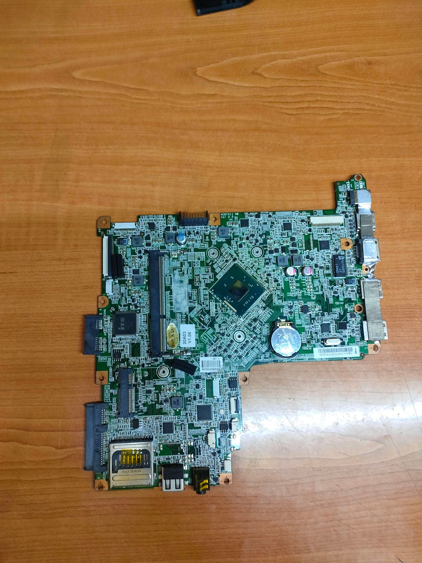 ACER Z1401